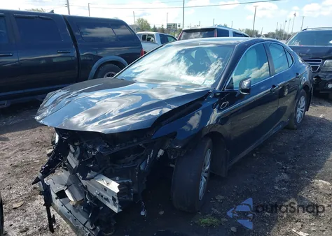 2023 Toyota Camry Le Hybrid z USA, uszkodzony, nr VIN 4T1C31AK9PU609208